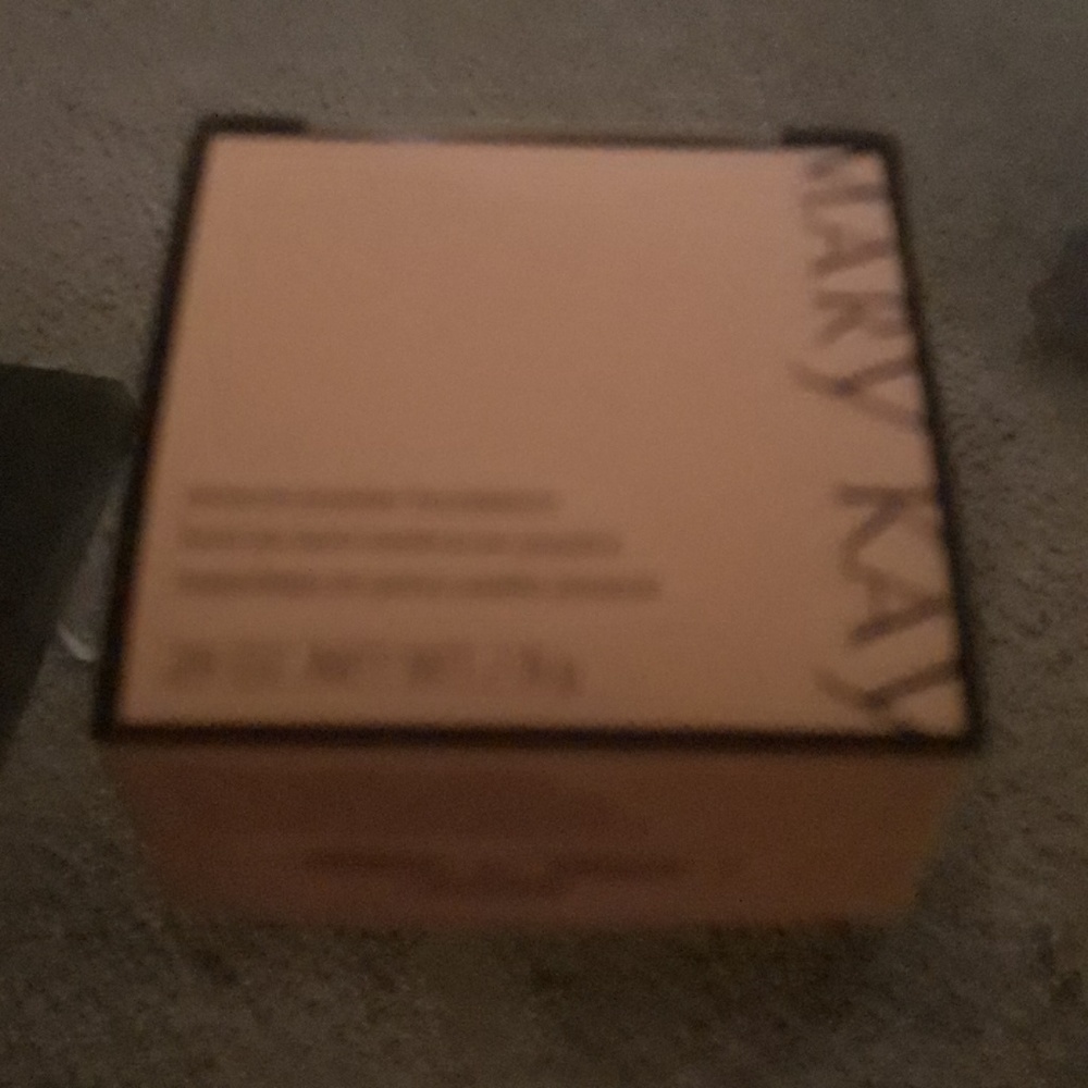 MARY KAY MINERAL POWDER FOUNDATION